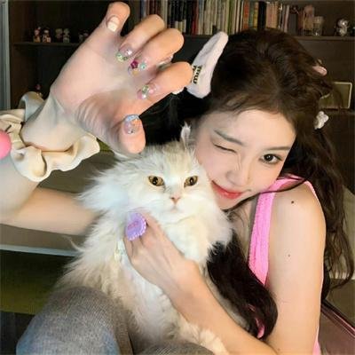 怪物少女妮莫娜